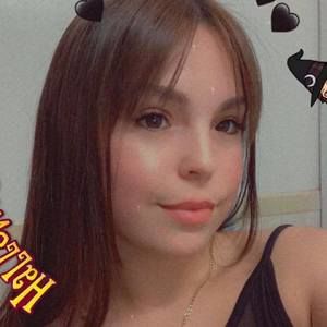 Meet your Posher, Beatriz